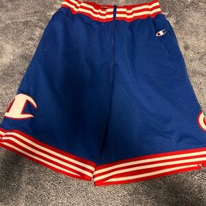 Champion men’s athletic shorts size medium